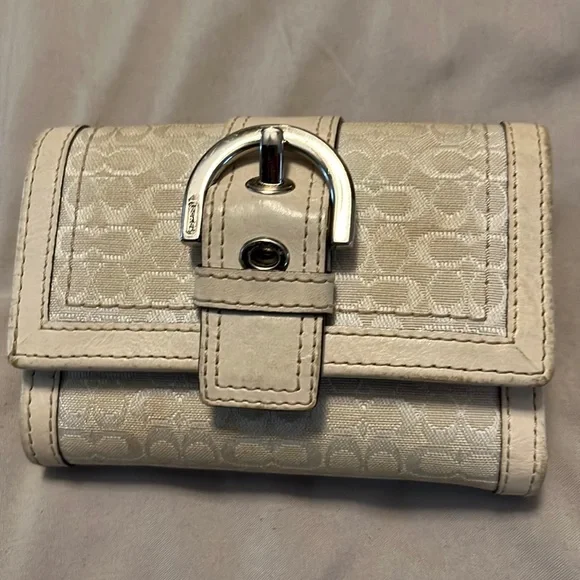 Coach wallet - Picture 1 of 4